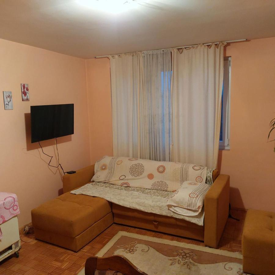 Apartman Una Kruševac エクステリア 写真